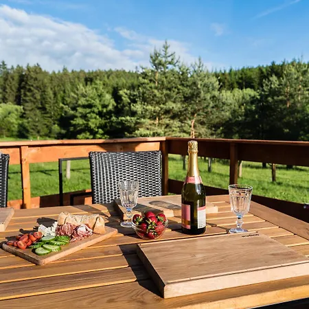 Apartamento Wudino - V Přírodě, Se Zvířaty V Industriálním Duchu,
